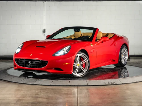 
           
        2013 Ferrari California Base