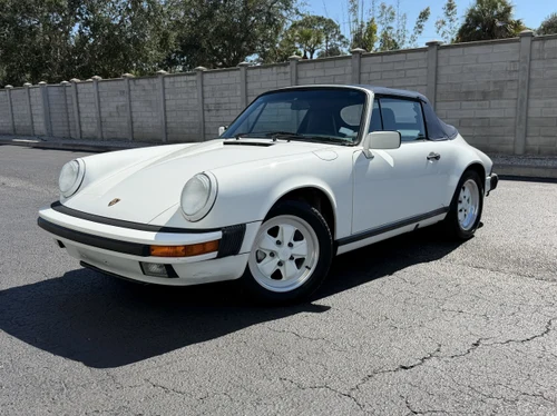 
           
        1988 Porsche 911 Carrera