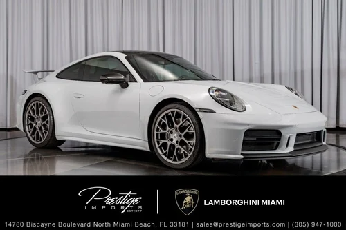 
           
        2025 Porsche 911 Carrera
