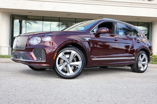 
           New 
        2025 Bentley Bentayga V8