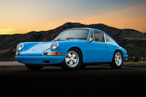 
           
        1970 Porsche 911