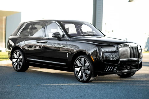 
           New 
        2026 Rolls-Royce Cullinan AWD