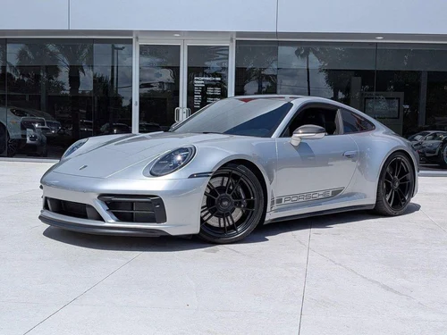 
           
        2024 Porsche 911 Carrera 4 GTS