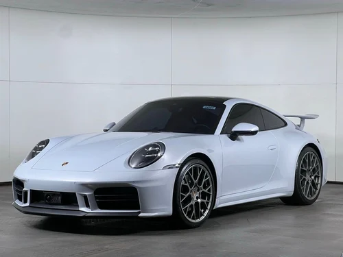 
           
        2025 Porsche 911 Carrera
