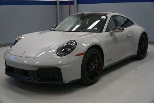 
           New 
        2026 Porsche 911 Carrera 4 GTS