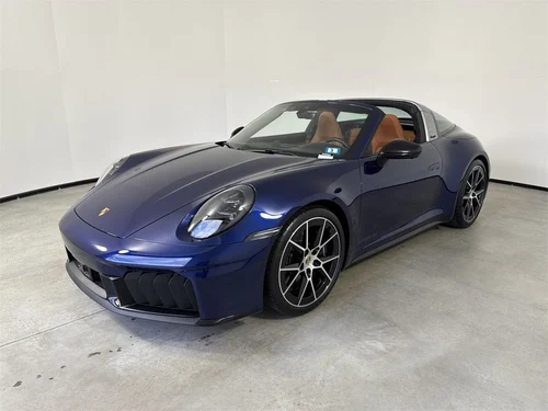
           
        2025 Porsche 911 4 GTS
