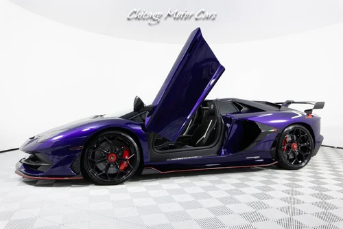 
           
        2021 Lamborghini Aventador
