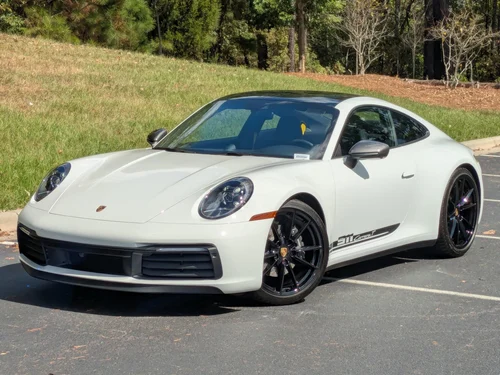 
           
        2024 Porsche 911