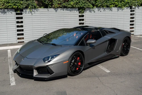 
           
        2015 Lamborghini Aventador LP 700-4