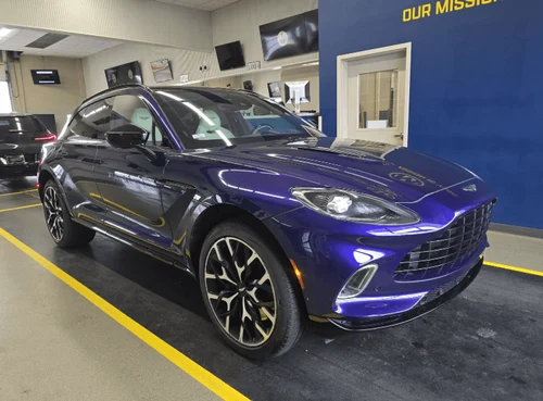 
           
        2023 Aston Martin DBX Base