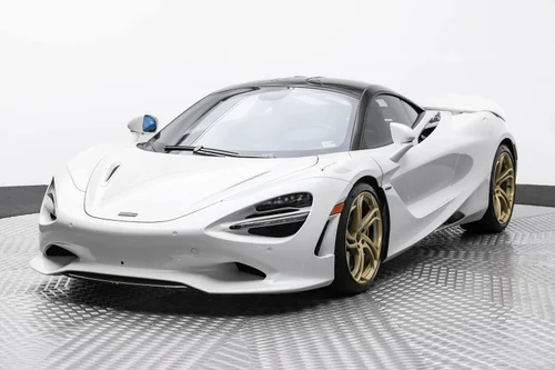 
           New 
        2025 McLaren 750S Base