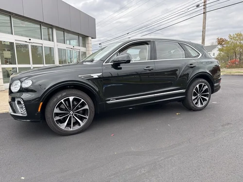 
           
        2023 Bentley Bentayga Azure