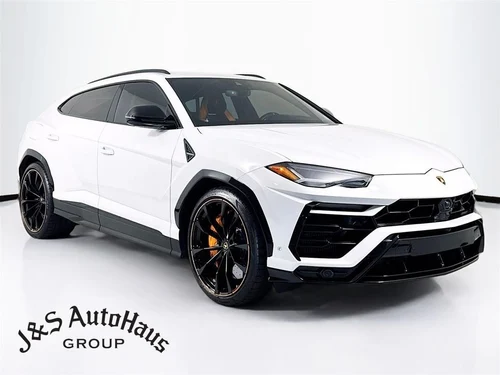 
           
        2022 Lamborghini Urus Pearl Capsule