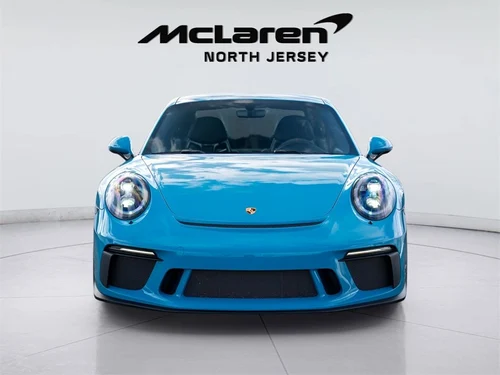 
           
        2018 Porsche 911