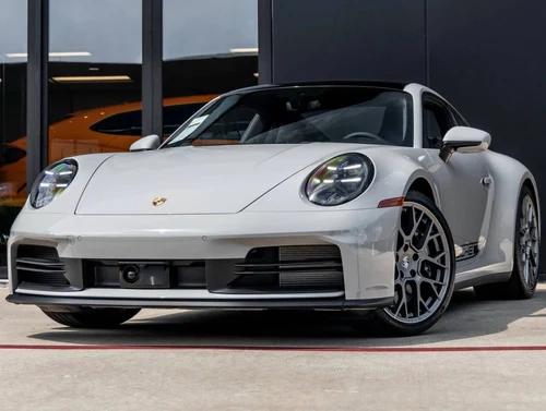
           New 
        2025 Porsche 911 Carrera S