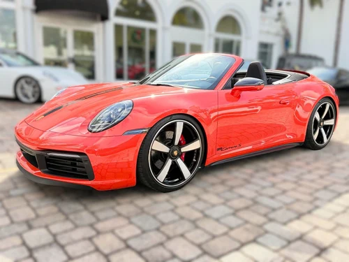 
           
        2021 Porsche 911