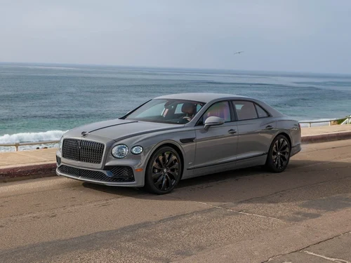 
           
        2022 Bentley Flying Spur V8