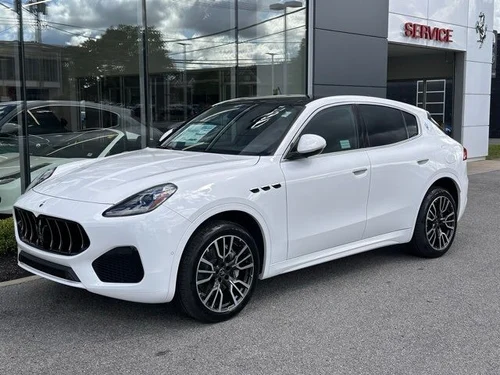 
           New 
        2025 Maserati Grecale