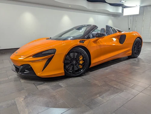 
           New 
        2026 McLaren Artura Performance