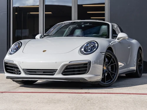 
           
        2019 Porsche 911 Targa 4