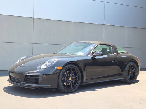 
           
        2018 Porsche 911 Targa 4