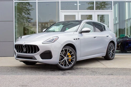 
           New 
        2025 Maserati Grecale
