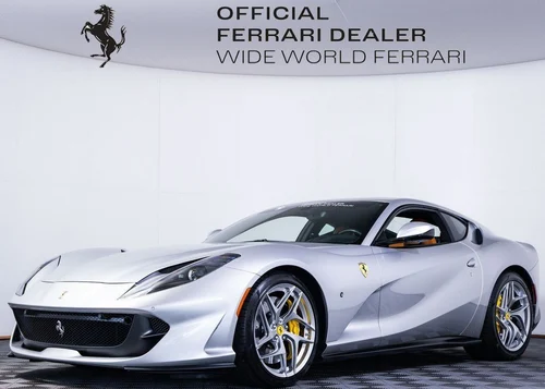 
           
        2019 Ferrari 812 Superfast Base