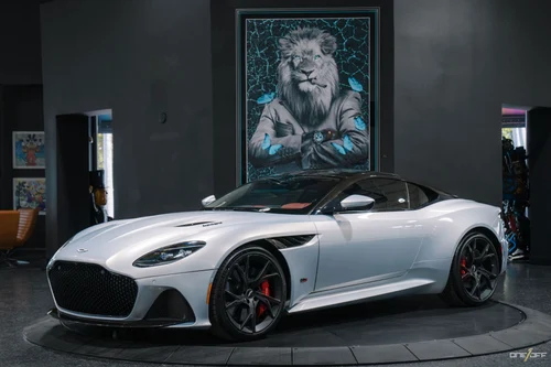 
           
        2019 Aston Martin DBS Superleggera w