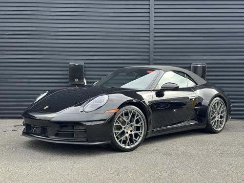 
           
        2025 Porsche 911 Carrera