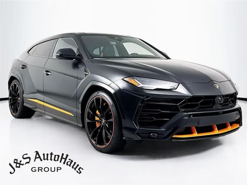 2022 Lamborghini Urus Graphite Capsule