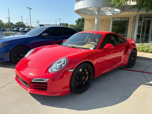 
           
        2014 Porsche 911 Turbo S Unbelievable