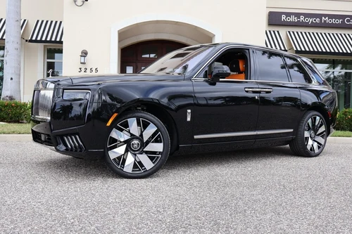 
           
        2025 Rolls-Royce Cullinan Sport Utility
