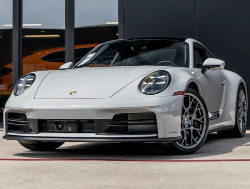 
           New 
        2025 Porsche 911 Carrera S