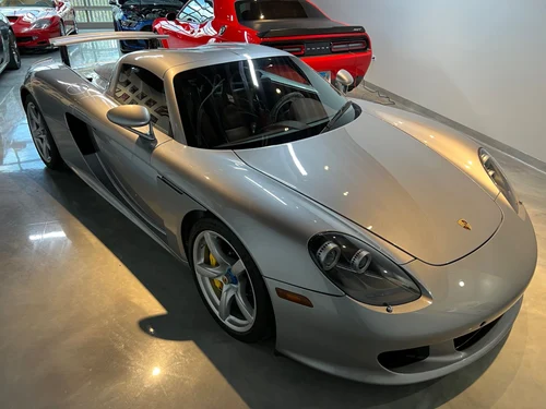 
           
        2005 Porsche Carrera GT