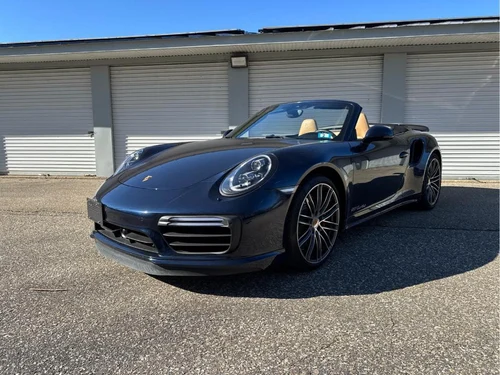 
           
        2017 Porsche 911 Turbo