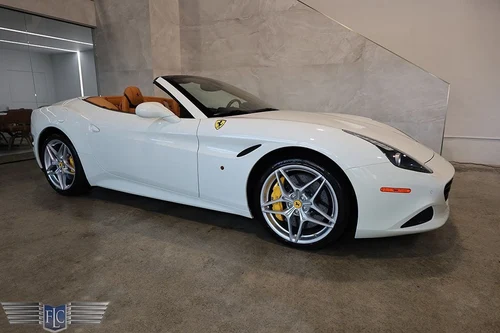 
           
        2015 Ferrari California