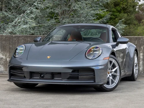 
           
        2025 Porsche 911 Carrera