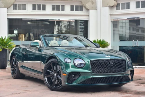 
           
        2023 Bentley Continental GT Azure