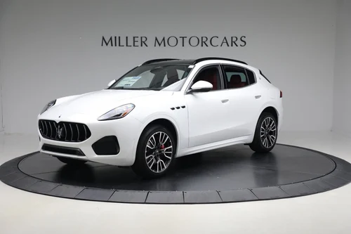 
           New 
        2025 Maserati Grecale