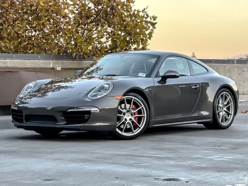 
           
        2013 Porsche 911 Carrera 4S