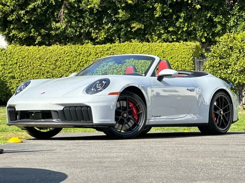 
           New 
        2026 Porsche 911 Carrera GTS