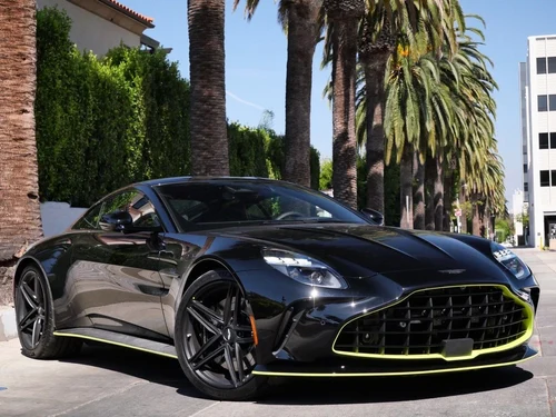 
           New 
        2026 Aston Martin Vantage
