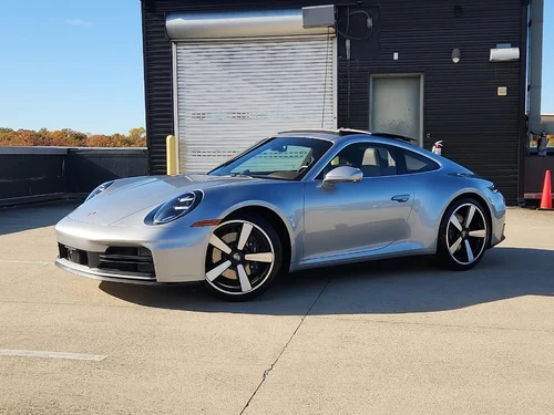 
           
        2026 Porsche 911 Carrera