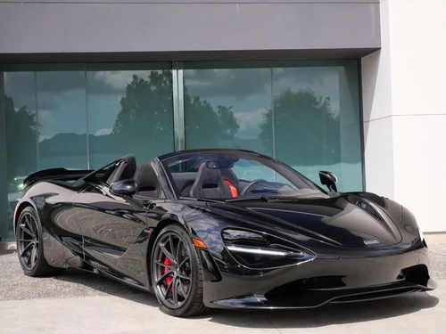 
           New 
        2025 McLaren 750S