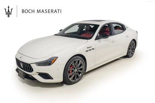 2022 Maserati Ghibli Modena Q4