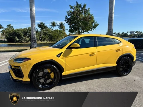 
           
        2022 Lamborghini Urus