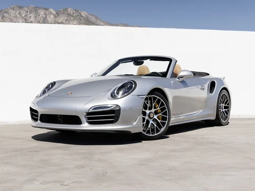 
           
        2015 Porsche 911 Turbo S