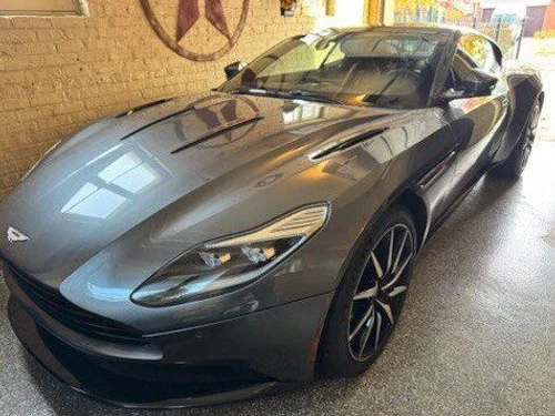 
           
        2017 Aston Martin DB11