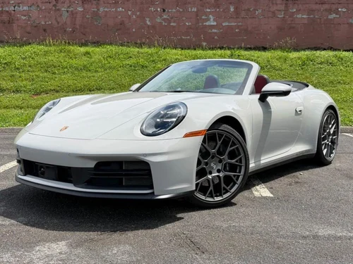 
           
        2025 Porsche 911 Carrera