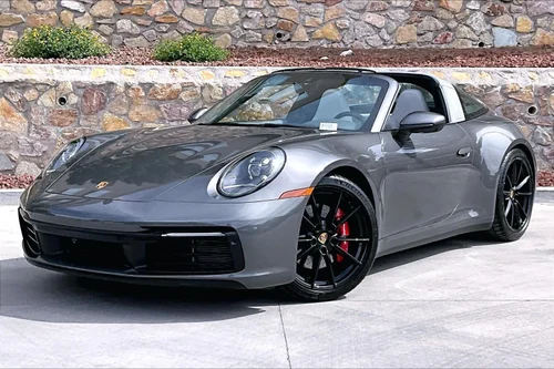 
           
        2024 Porsche 911 4S